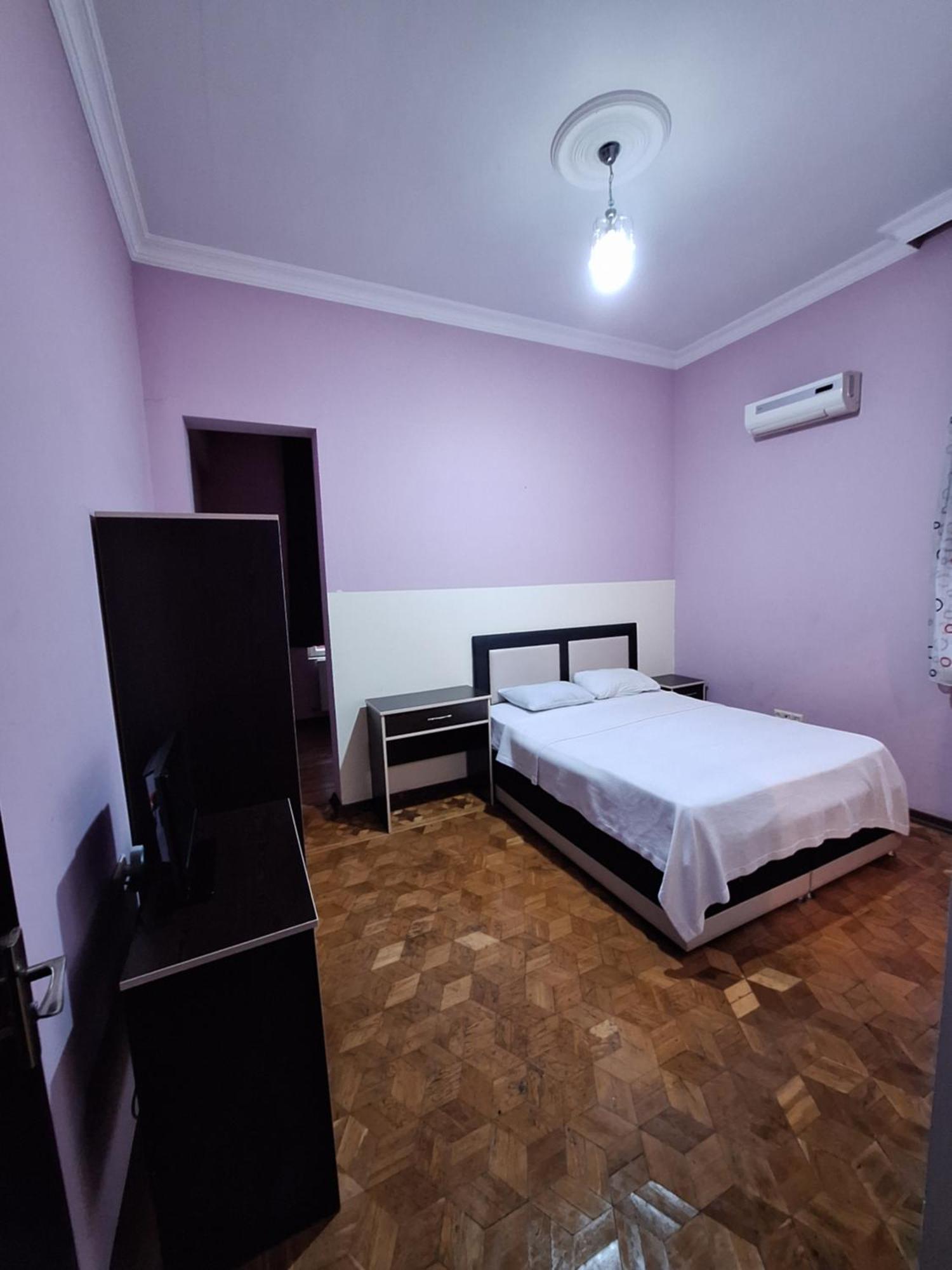 Gold Hotel Batum Extérieur photo