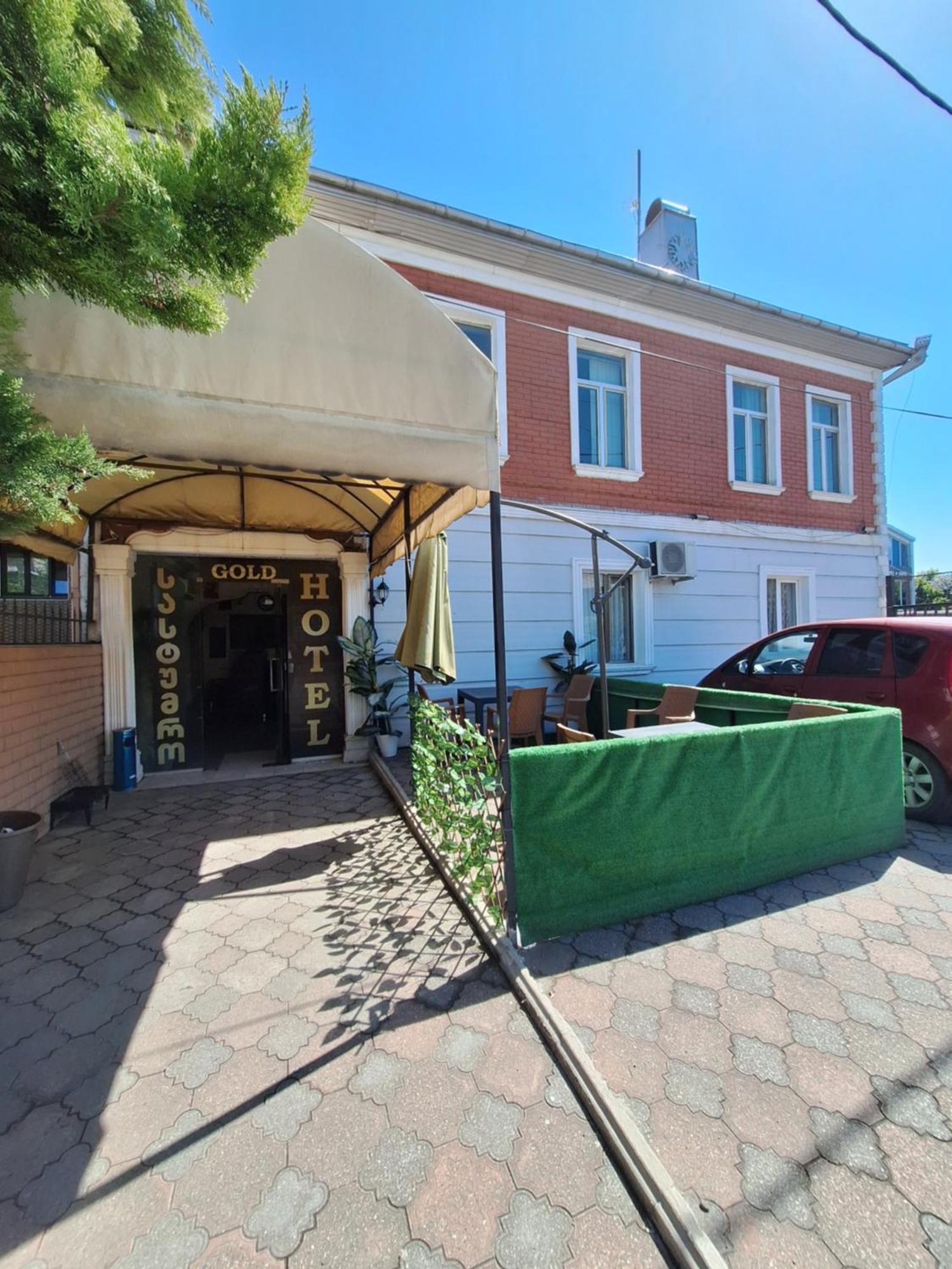 Gold Hotel Batum Extérieur photo